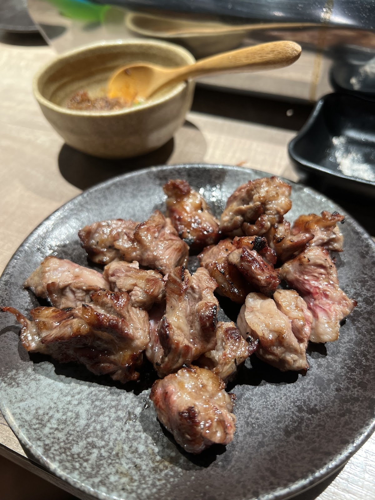 台北必吃燒肉推薦 I 台北日式無菜單燒肉 I 山上走走