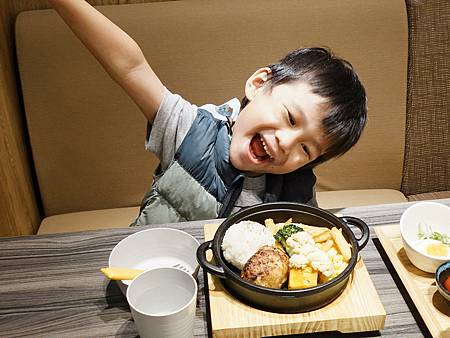 2023 新開幕推薦 / 大河牧場漢堡排專売 / 漢堡排專門
