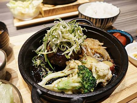 2023 新開幕推薦 / 大河牧場漢堡排專売 / 漢堡排專門