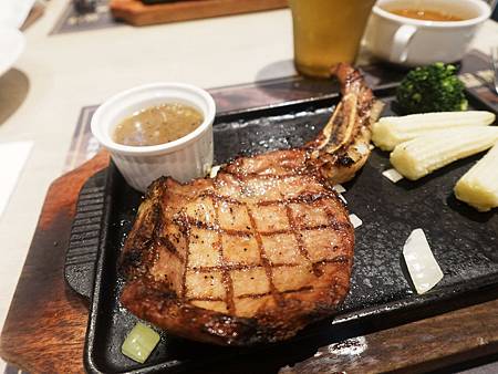 瀧厚炙燒熟成牛排 / 台北信義ATT店 / 台北信義區美食 