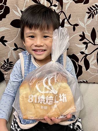 81烘焙工坊 / 台中隱藏版超強小店 / 台中必吃生土司 /