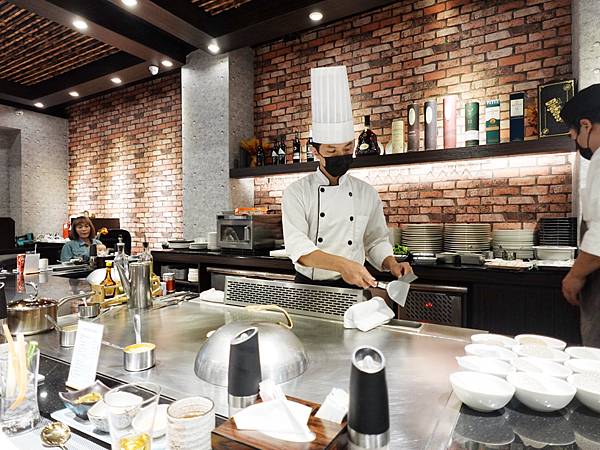 台北最新無菜單料理鐵板燒 / 儛-心創鐵板燒 / 西門町美食