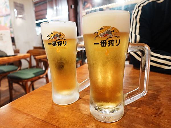 士林夜市必吃 / 平價串燒 / 聚餐首選 / 燒烤 / 烤串