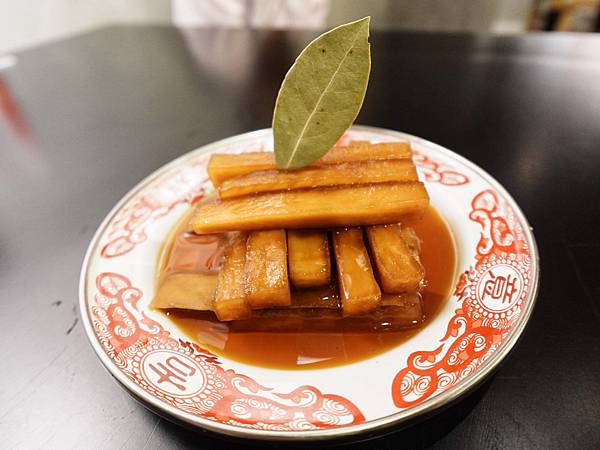 聚面-大安人氣麻辣串|麻辣串串|必吃麻辣串|聚餐餐廳|麻辣串