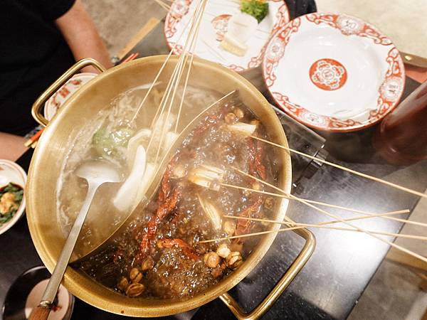 聚面-大安人氣麻辣串|麻辣串串|必吃麻辣串|聚餐餐廳|麻辣串