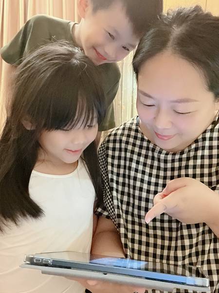 故事超人 / 陪你一起輕鬆育兒的超人 / 輕鬆育兒 / 暑假